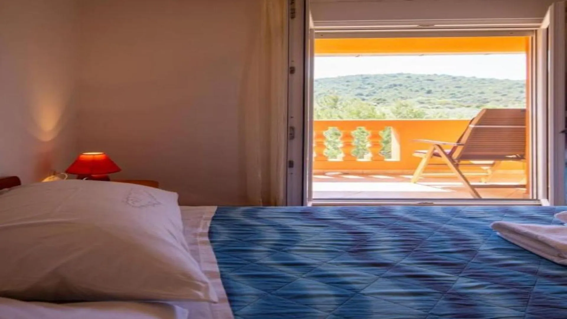 Apartments Torina Pa Man - One Bedroom Apartment With Balcony A3 Pašman
